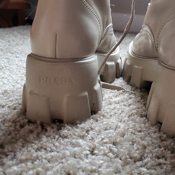 Prada Monolith leather and Re-Nylon boots with pouch shade Dessert beige - Picture 7 of 7